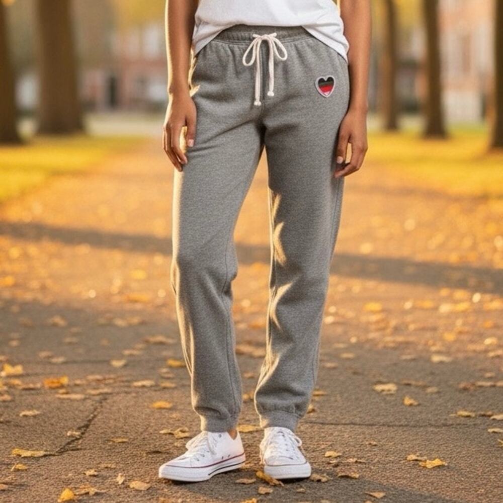 No Boundaries Grey Heathered Lightweight Burnout Pride Heart Pouch Joggers L